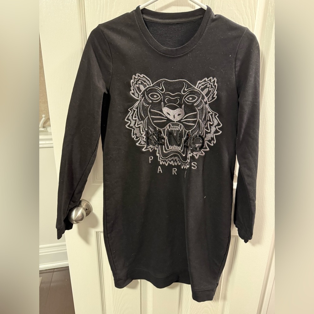 Black Long Sleeve Dress with Tiger Graphic